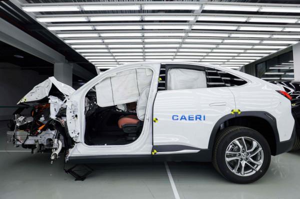 正向研發見成效，蔚來是如何當上“碰撞”全優生的？