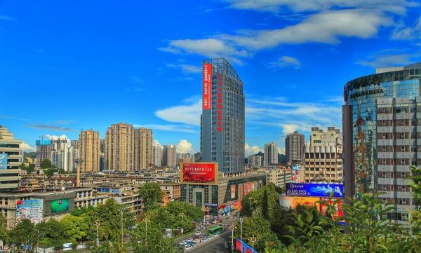 中國價效比最高的4個養老城市，冬天避寒，夏天避暑，房價還便宜