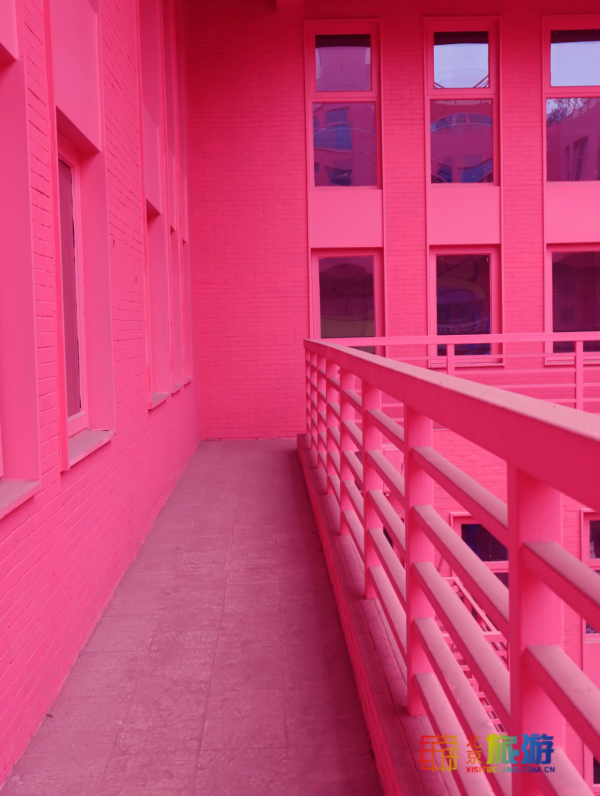 新晉驚豔拍照打卡地!樓下看“布達佩斯大飯店”,樓頂看“小摩洛哥” 新晉驚豔拍照打卡地!樓下看“布達佩斯大飯店”,樓頂看“小摩洛哥”