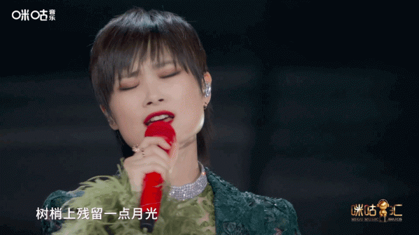 周杰倫少女心過頭，李宇春土得不客氣，音樂盛典，辣我的眼