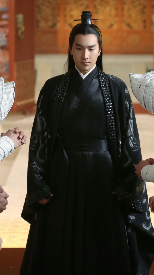 趙又廷的璀璨情史,和他身邊不得不說的女人 趙又廷的璀璨情史,和他身邊不得不說的女人