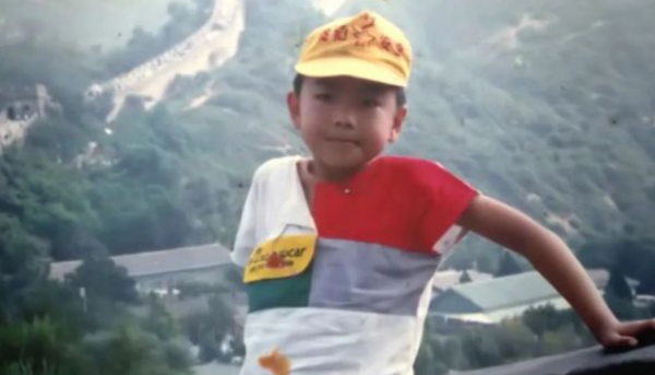 3歲走紅5歲登上春晚！被父母當成搖錢樹壓榨，張峻豪如今怎麼樣了