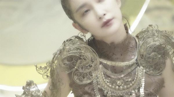 gif動圖怎麼做?李冰冰秋日巾幗大片有多驚豔? gif動圖怎麼做?李冰冰秋日巾幗大片有多驚豔?