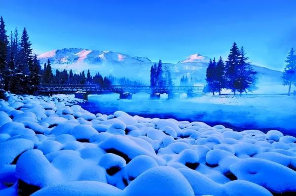 新疆霧凇,這才是完美冬天的開啟方式,真正的冰雪王國... 新疆霧凇,這才是完美冬天的開啟方式,真正的冰雪王國...