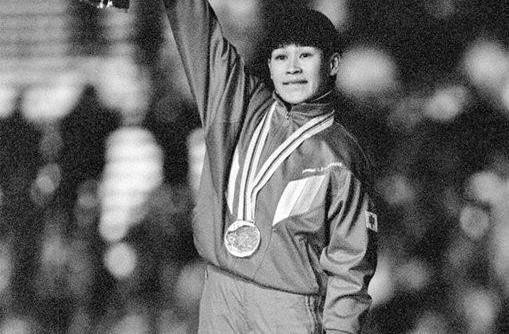 23個冠軍頭銜，獎牌數多達133枚，葉喬波宿命之戰惜敗後退役