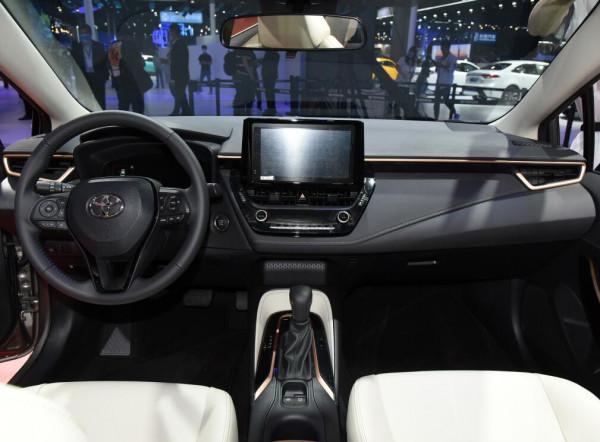 上市首月僅售437輛,市場為何給豐田凌尚潑了盆“冷水”? 上市首月僅售437輛,市場為何給豐田凌尚潑了盆“冷水”?