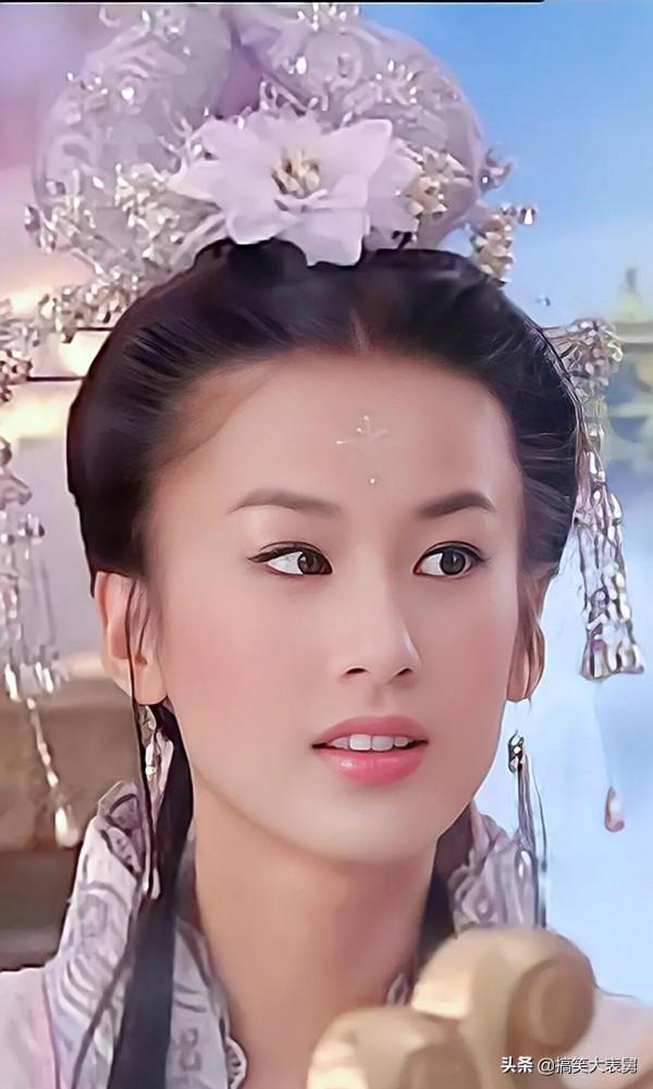 今日美圖欣賞——黃聖依 今日美圖欣賞——黃聖依