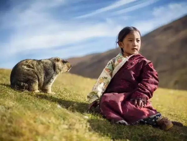 9月去正好！適合小住幾日的8座絕美古鎮，人少景美，清幽安逸