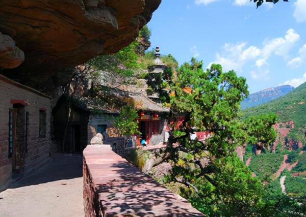 河北又一景點躥紅，有五嶽奇秀攬一山的美譽，距市中心只有50公里