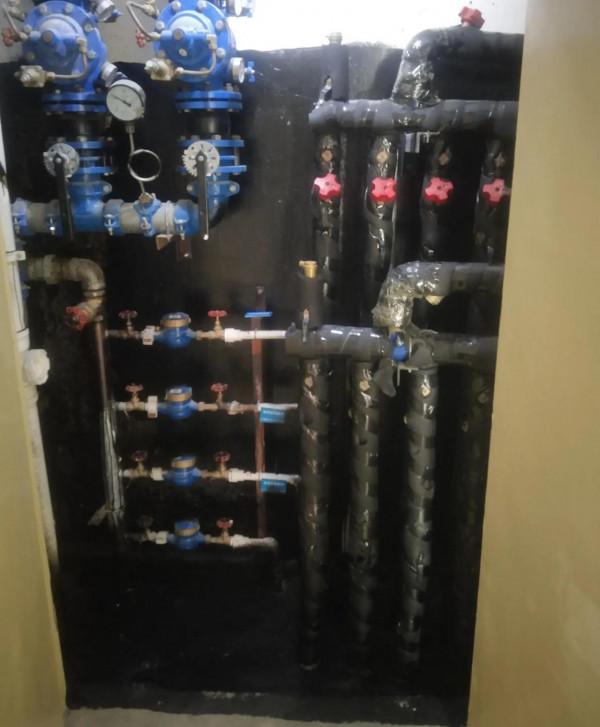 家裡暖氣突然爆管要淹家了，10年水暖師傅告訴你怎麼應急