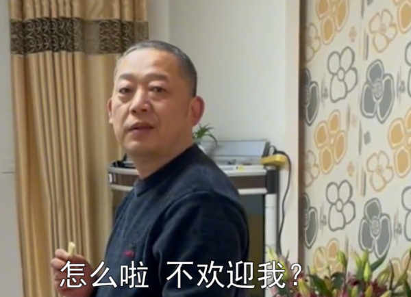 湖北一女子年後回孃家，老爸竟一臉嫌棄：好吃懶做被趕出來了