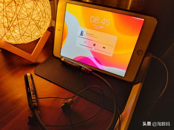 連續播放82小時:¥39包郵Type-C快充型藍芽5.1無線防水耳機曬單 連續播放82小時:¥39包郵Type-C快充型藍芽5.1無線防水耳機曬單