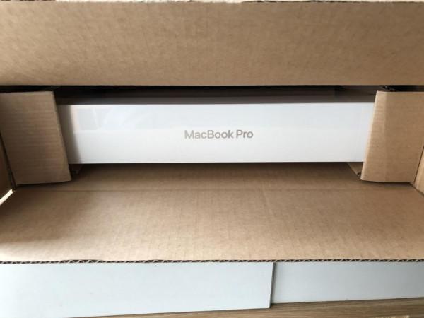 果粉談談M1 MacBook Pro開箱,滿滿的回憶 果粉談談M1 MacBook Pro開箱,滿滿的回憶