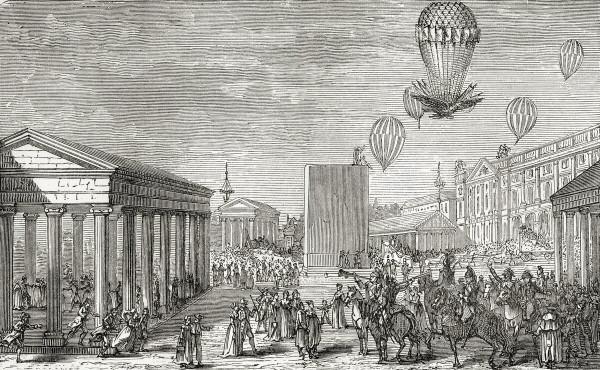 足有一千五百多人已經聚集在一起，而且源源不斷的還有人補充進來