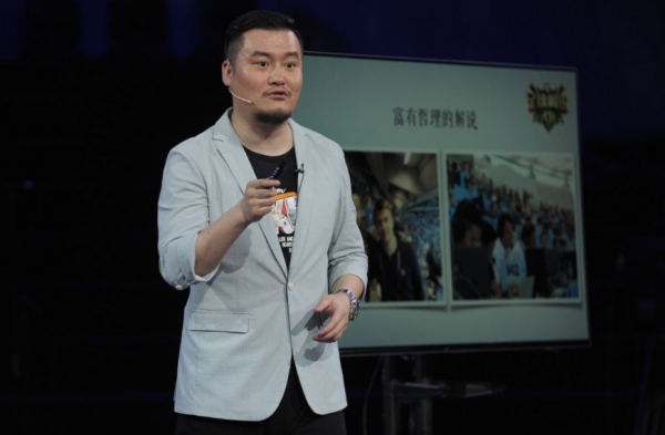 從理工男到解說員，妙語連珠情感真摯，足球詩人賀煒的解說之路