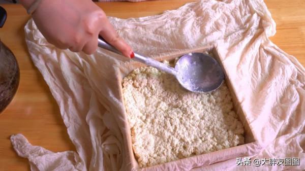 沒有石膏,沒有內脂,一種常見的調味料就能點出豆腐 沒有石膏,沒有內脂,一種常見的調味料就能點出豆腐