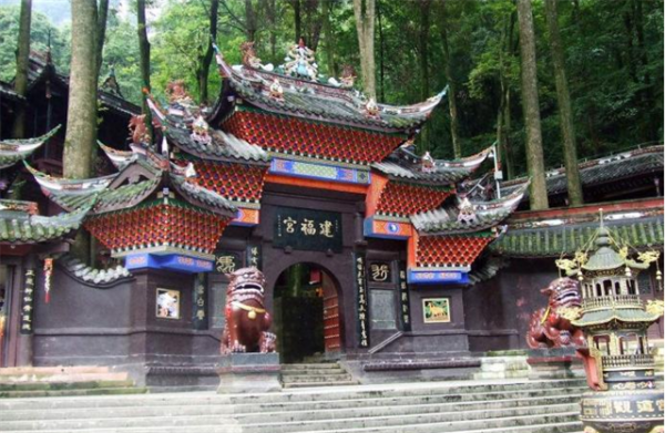 老漢撿到一堆&OpenCurlyDoubleQuote;破布&rdquo;，被兒子20元賣掉喝酒，如今才知價值4個億