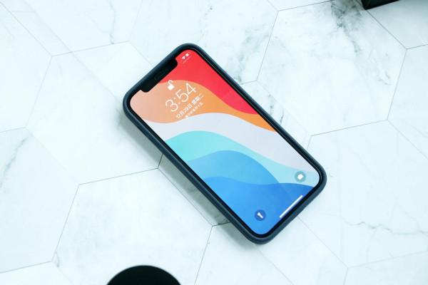 iPhone竟然取消了這麼多功能?網友:建議下次直接取消手機 iPhone竟然取消了這麼多功能?網友:建議下次直接取消手機