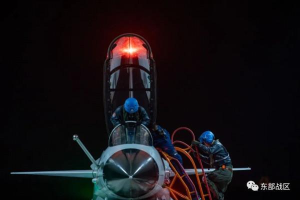 奪取制空權、遠端制導攻擊……戰鬥在下半夜打響