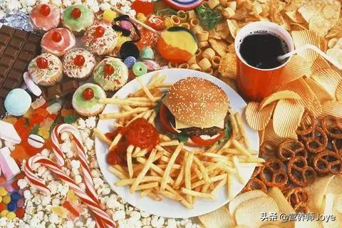 長胖別讓全脂奶背黑鍋,它的營養比脫脂奶更多 長胖別讓全脂奶背黑鍋,它的營養比脫脂奶更多