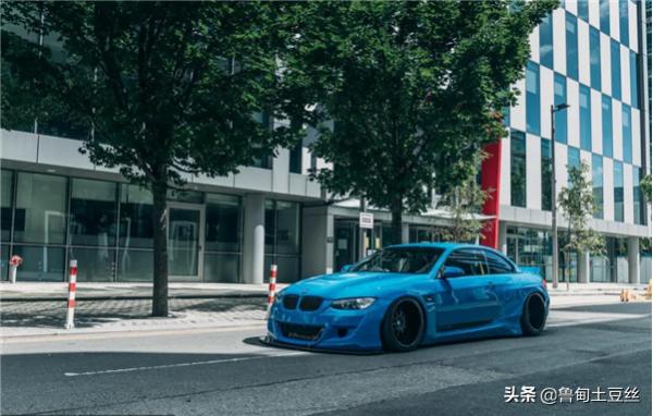 「轂銳馳」一臺融入了JDM元素的寶馬E93 335i 「轂銳馳」一臺融入了JDM元素的寶馬E93 335i