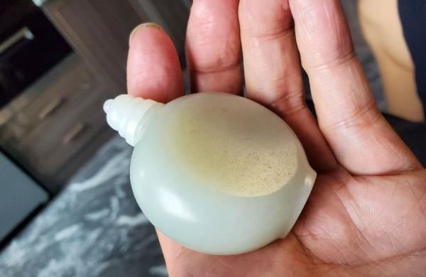 白玉籽料鼻菸壺，真香？