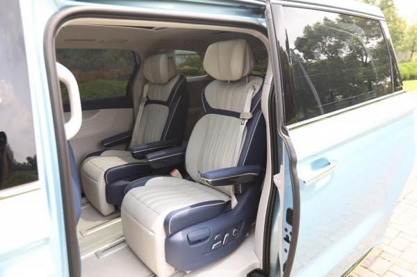 新車|適合二孩家庭全家出行 新款榮威iMAX8靜態解析 新車|適合二孩家庭全家出行 新款榮威iMAX8靜態解析