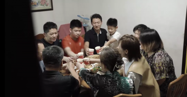 這房子暗得我看不下去了!改造之後變八口陽光之家 這房子暗得我看不下去了!改造之後變八口陽光之家