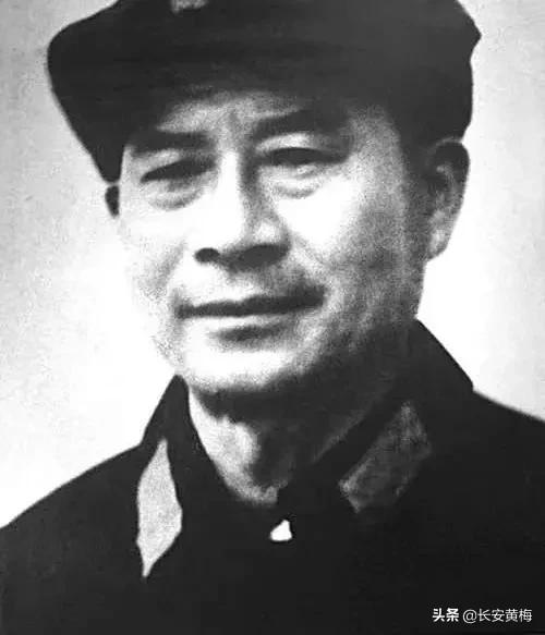 這位紅軍大人物在西北小鎮隱姓埋名20多年，徐向前在其死後才知道戰友遭遇