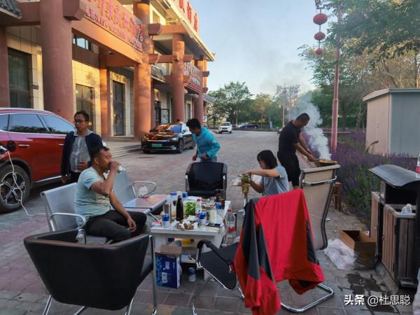 漢EV自駕新疆，第一次使用自動泊車，第一次自制烤串真香啊