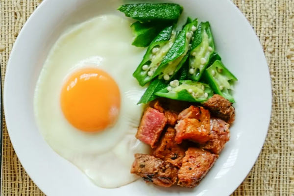 把世界名畫搬上早餐桌：吐司畫出《戴珍珠耳環的少女》