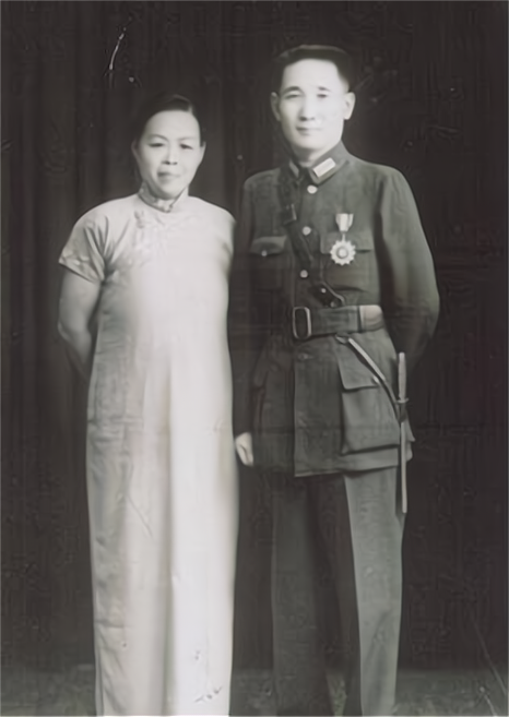 他被派去給彭老總當副手，主席卻說：你委屈了！後來官至副國級