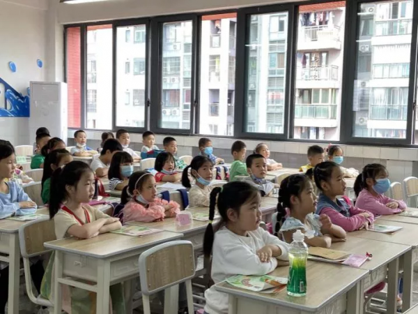 重慶大學城第一小學校小豆包成長記 重慶大學城第一小學校小豆包成長記