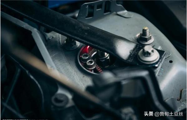 「轂銳馳」一臺融入了JDM元素的寶馬E93 335i 「轂銳馳」一臺融入了JDM元素的寶馬E93 335i