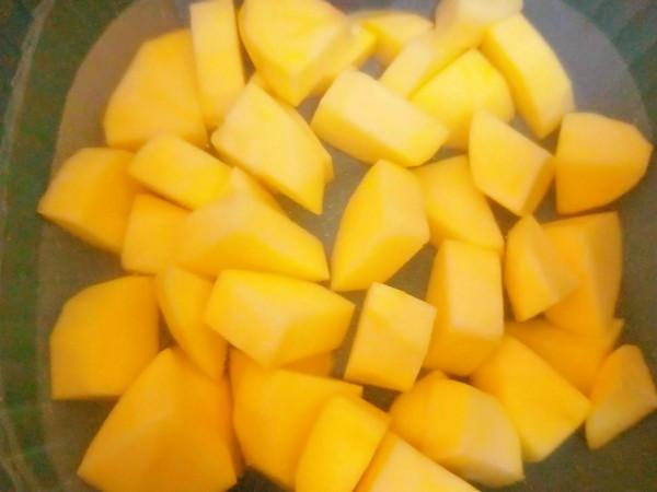 兩個土豆加一塊雞胸肉,這樣做居然比干鍋土豆好吃!女兒說很特別 兩個土豆加一塊雞胸肉,這樣做居然比干鍋土豆好吃!女兒說很特別