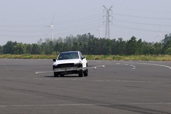 喜歡駕駛的年輕人,別辜負了工程師的一番苦心 喜歡駕駛的年輕人,別辜負了工程師的一番苦心