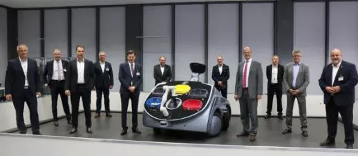 塞爾維亞總統視察中企承建專案大秀中文…… 塞爾維亞總統視察中企承建專案大秀中文……