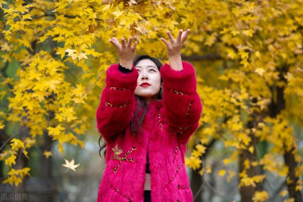 萬事大吉詩選8首：秋思 擁抱九月 秋天 雅趣閒愁 夜靜初心 歲月感慨等