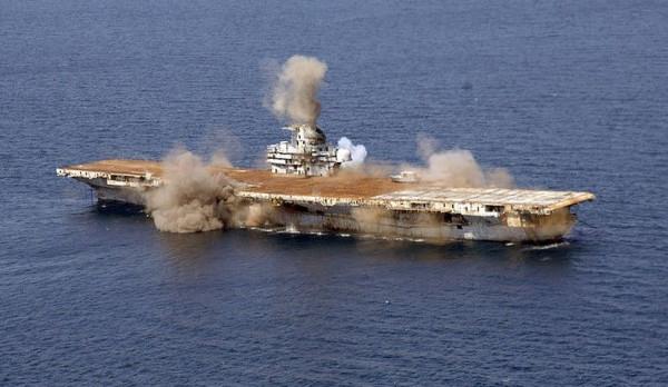 美國一美分出售航空母艦,為什麼講中標的拆船廠還虧大發了? 美國一美分出售航空母艦,為什麼講中標的拆船廠還虧大發了?