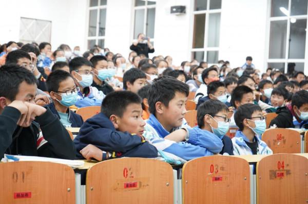 “小”機器人點燃“大”夢想——日本神戶地區六甲山論壇“健康機器人科技發展”專題科普講座線上舉行 “小”機器人點燃“大”夢想——日本神戶地區六甲山論壇“健康機器人科技發展”專題科普講座線上舉行