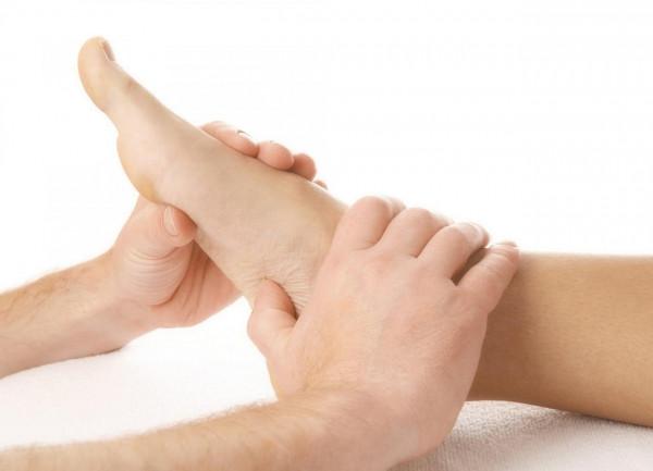 女人壽命長不長，看腳就能知曉嗎？你的腳有沒有這4個特徵呢？