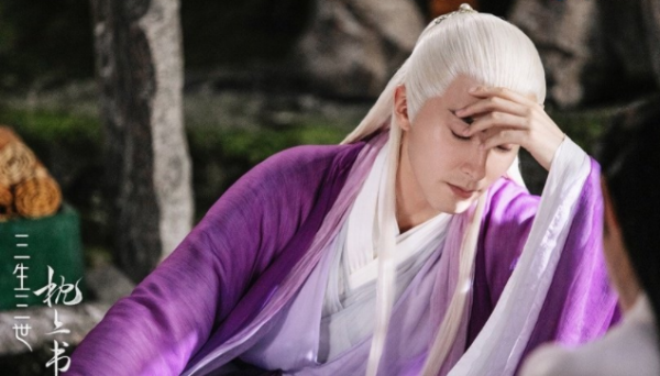 紫衣別瞎穿,這6位的紫衣高貴典雅,冷酷有氣度,個個翩翩佳公子 紫衣別瞎穿,這6位的紫衣高貴典雅,冷酷有氣度,個個翩翩佳公子