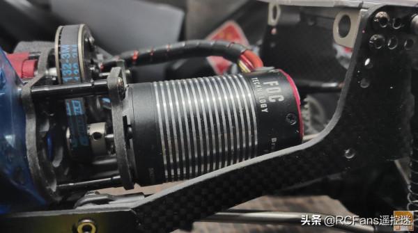 潮白怪獸-閉門造車-135號大腳LCG賽車