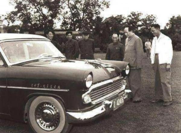 “紅色巨熊的倒下,喚醒東方雄獅”,偉岸的紅色革命將永遠傳承 “紅色巨熊的倒下,喚醒東方雄獅”,偉岸的紅色革命將永遠傳承