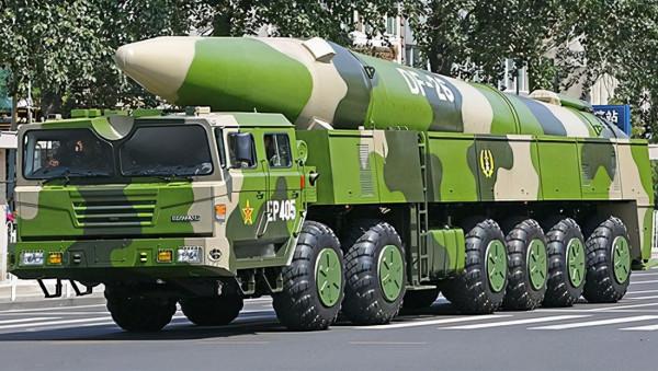 美國持續挑釁中國，網友怒噴：為何不用東風快遞？東風導彈如何用