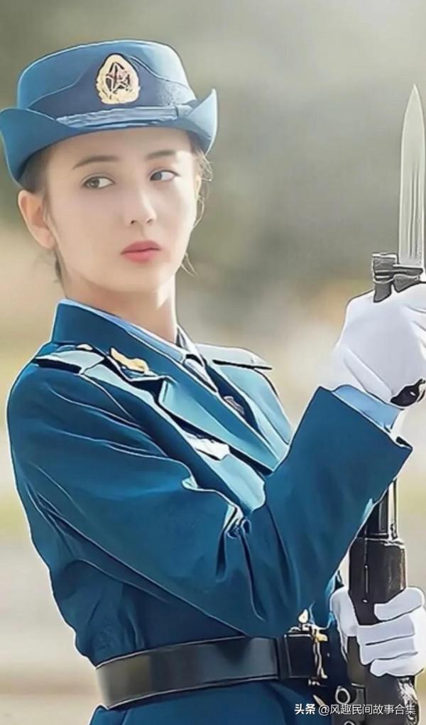 女明星們，穿軍裝誰最漂亮，女神永遠是女神