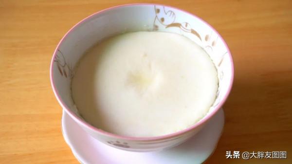 冬天最適合吃薑燉奶,一碗下肚全身都暖和了,滑溜溜,軟嫩嫩 冬天最適合吃薑燉奶,一碗下肚全身都暖和了,滑溜溜,軟嫩嫩