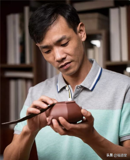 少見的民國綠紫砂方器(附泡養一週的效果圖) 少見的民國綠紫砂方器(附泡養一週的效果圖)