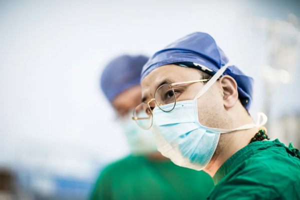 柏油樣黑便怎麼回事？專家提醒：切勿忽視小腸道間質瘤的存在