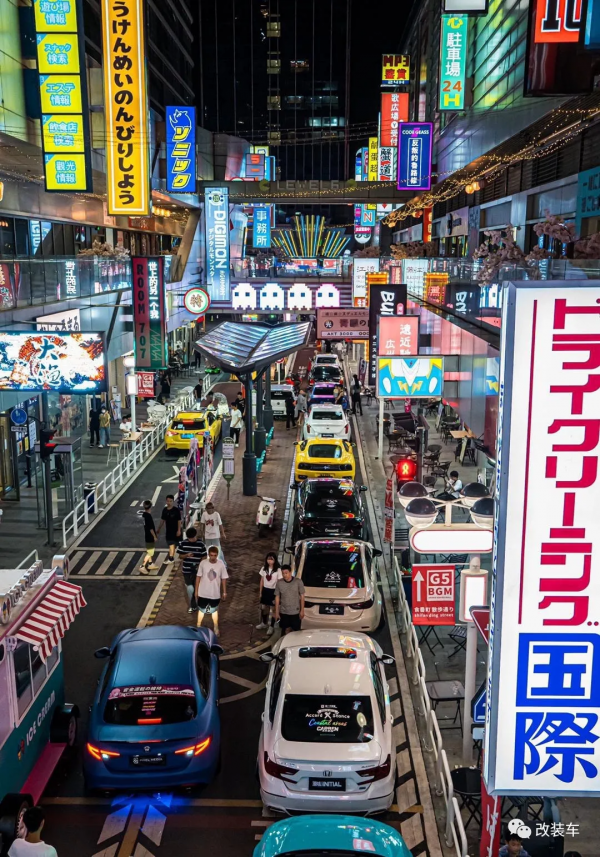 優雅的寬體馬自達阿特茲，還原兩次還是躲不過改裝的&quot;深坑&quot;